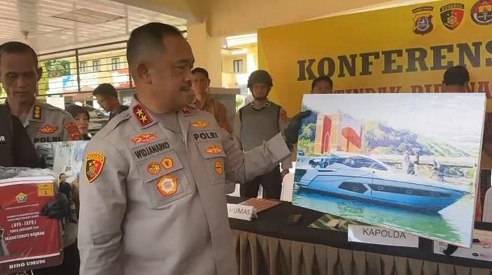 Modus Korupsi Pengadaan Kapal Azimut Pemprov Sulawesi Tenggara: Beli Bekas, Berbendera Singapura – Portal Kendari