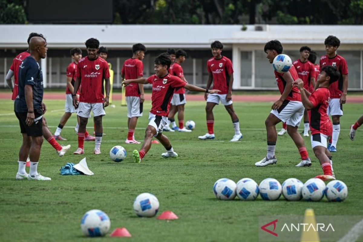 Nova Arianto panggil 21 pemain untuk debut Indonesia di Piala Dunia U-17 2025