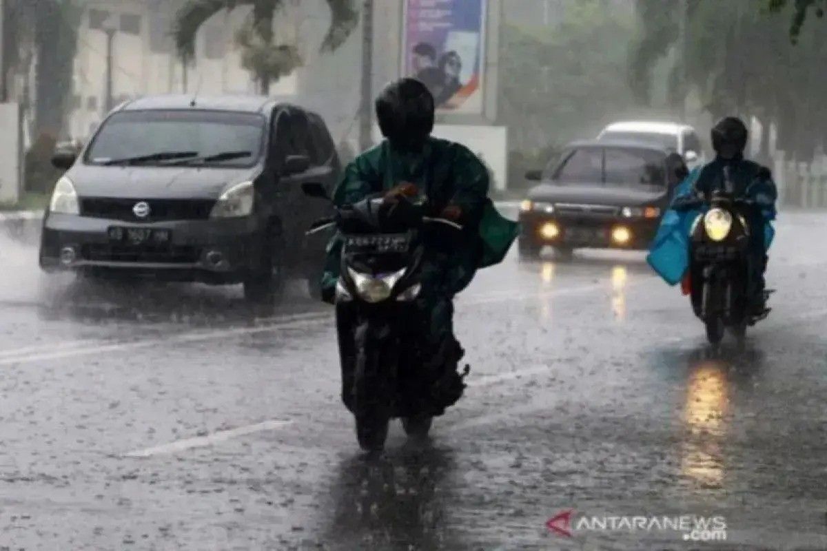 BMKG: Mayoritas wilayah RI berawan-hujan ringan pada Rabu
